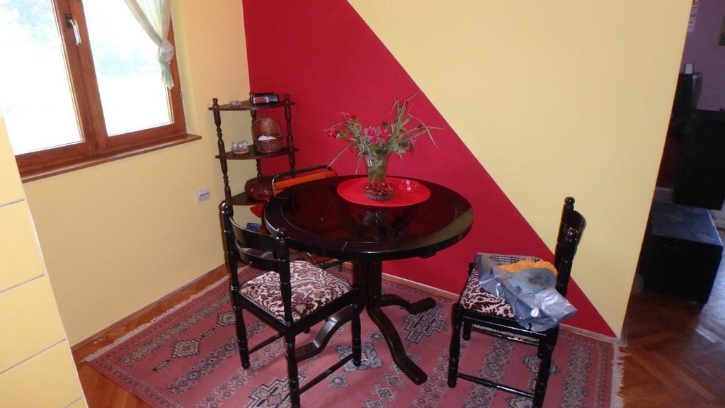 Guest House Little Heaven Užice Buitenkant foto