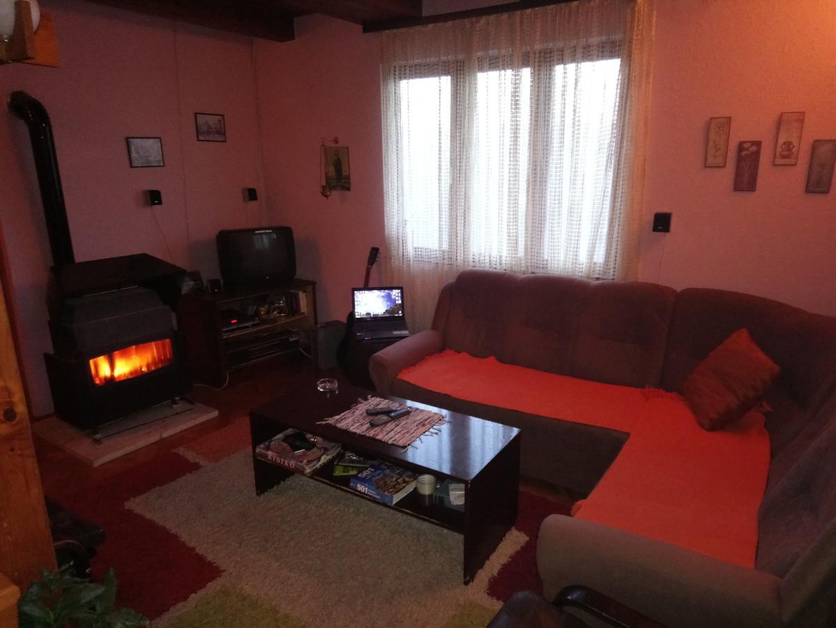 Guest House Little Heaven Užice Buitenkant foto